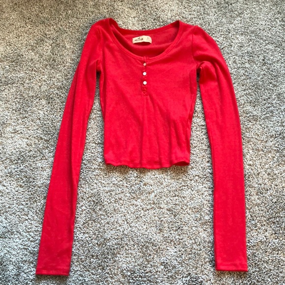 Hollister Tops - Hollister Crop Top